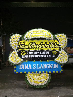 Papan Bunga Duka di Kembayan