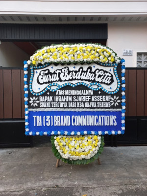 Papan Bunga Duka di Kembayan